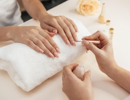 Dịch Vụ Giặt Khăn Nail Chuyên Nghiệp – Giải Pháp Vệ Sinh Hoàn Hảo Cho Salon Làm Đẹp